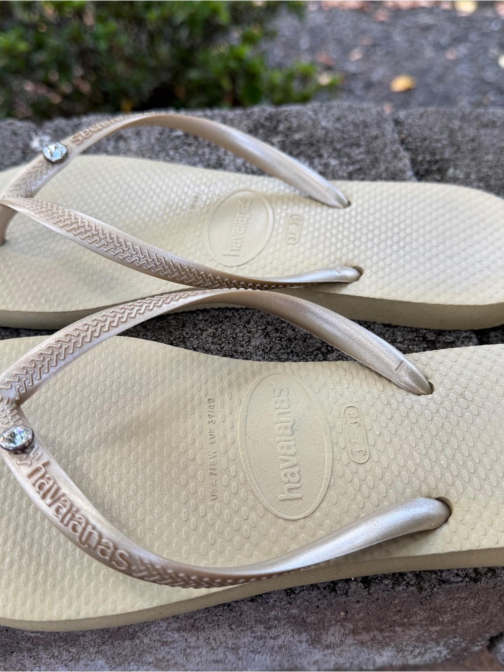 Havaianas Women's Slim Flip Flops with Crystal in Metallic Champagne